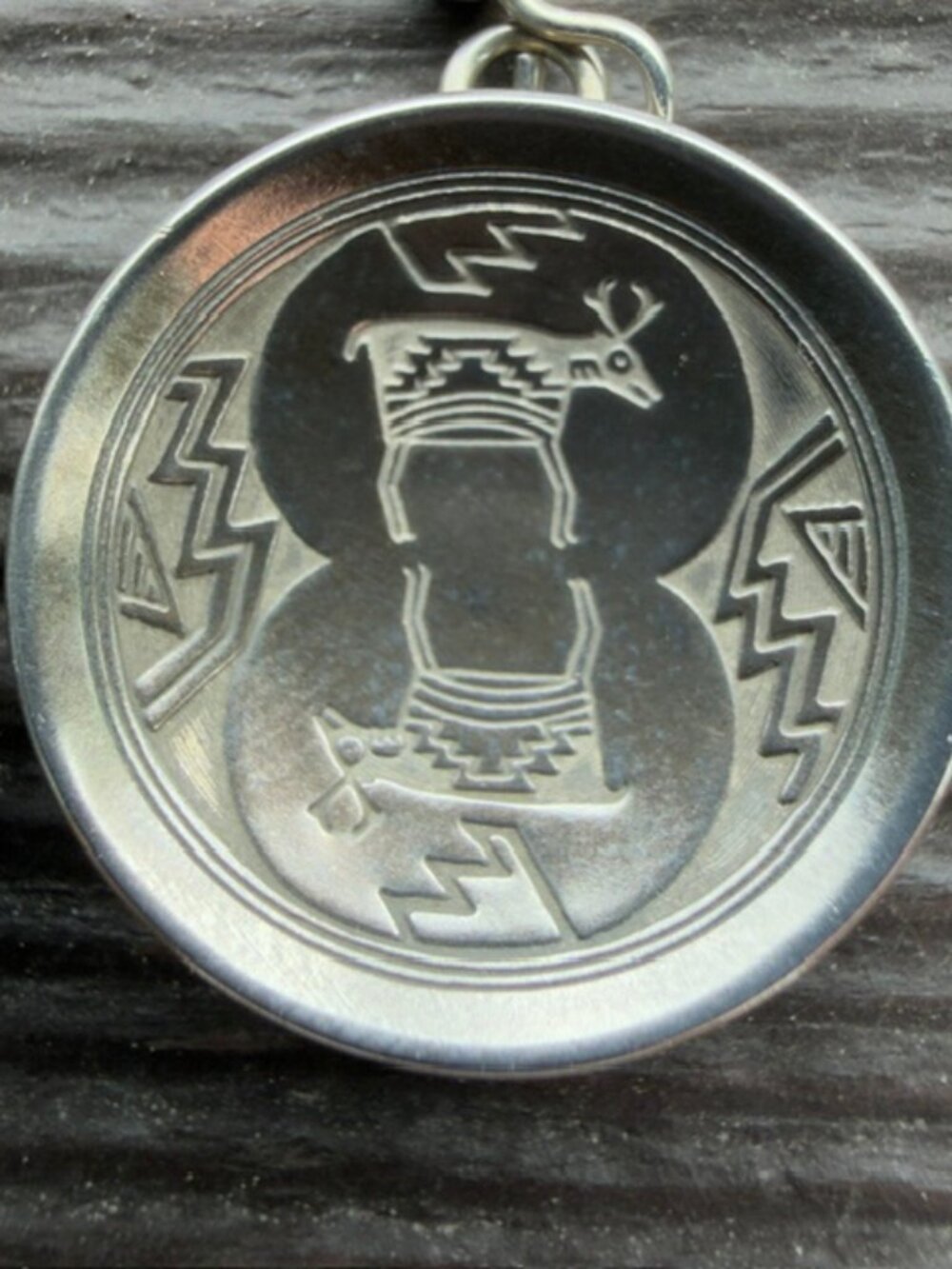 Vintage Native American Sterling Silver Dish Earrings with Antelope - Picture 4 of 7